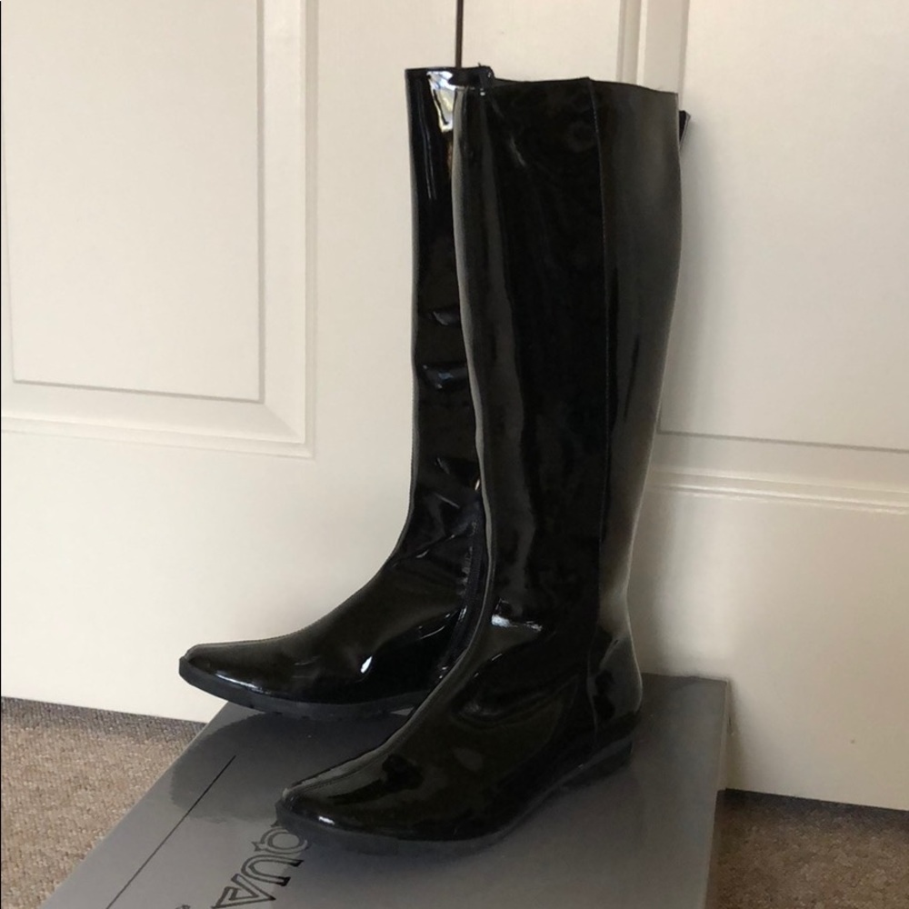 Aquatalia waterproof patent rain boots size 8